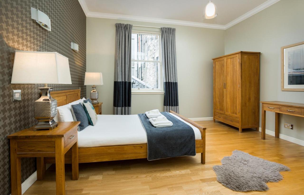 Old Town Suites - Royal Mile Edinburg Exteriör bild
