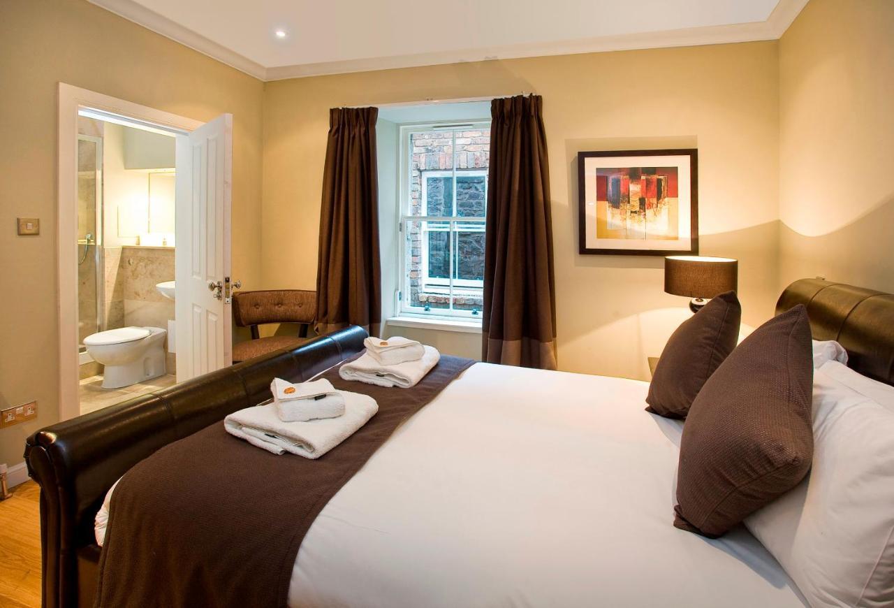 Old Town Suites - Royal Mile Edinburg Exteriör bild